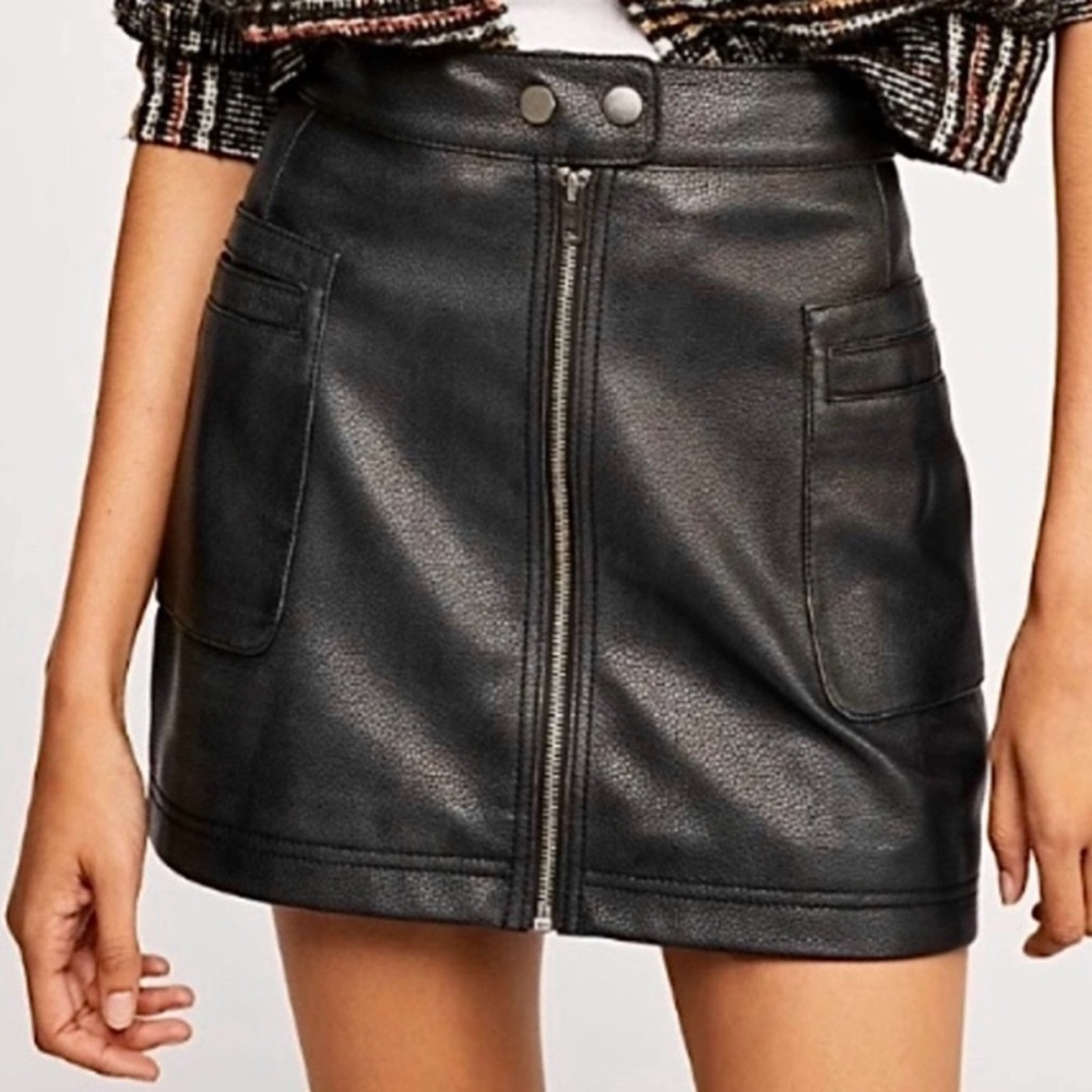 EUC Free People Black A-Line Zip Front Zip Night Out Vegan Leather Mini Skirt 4